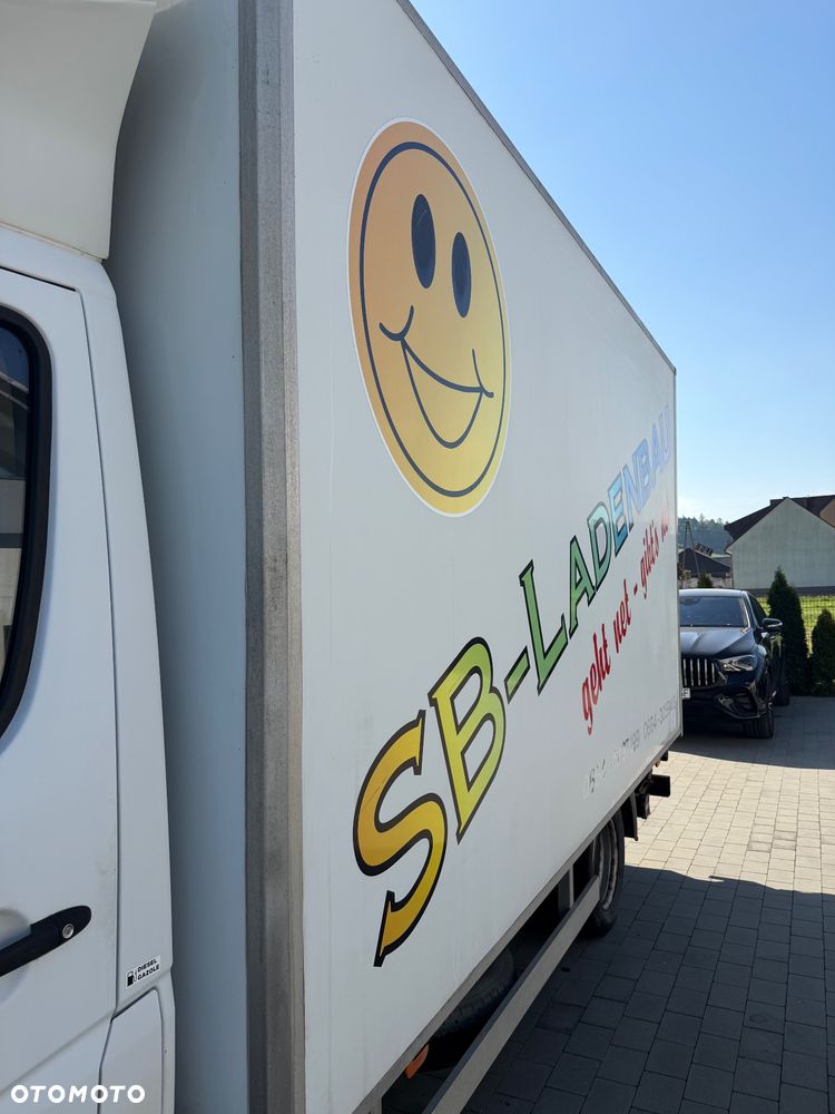 Mercedes-Benz Sprinter - 8
