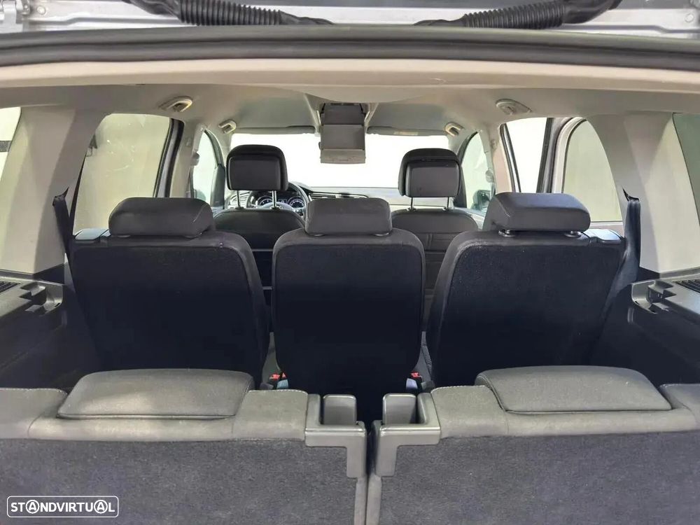 VW Touran 2.0 TDI Confortline - 20