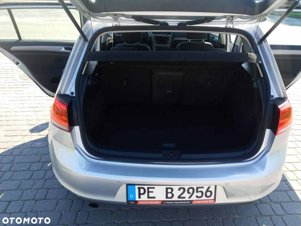 Volkswagen Golf 1.2 TSI BlueMotion Technology Comfortline - 9