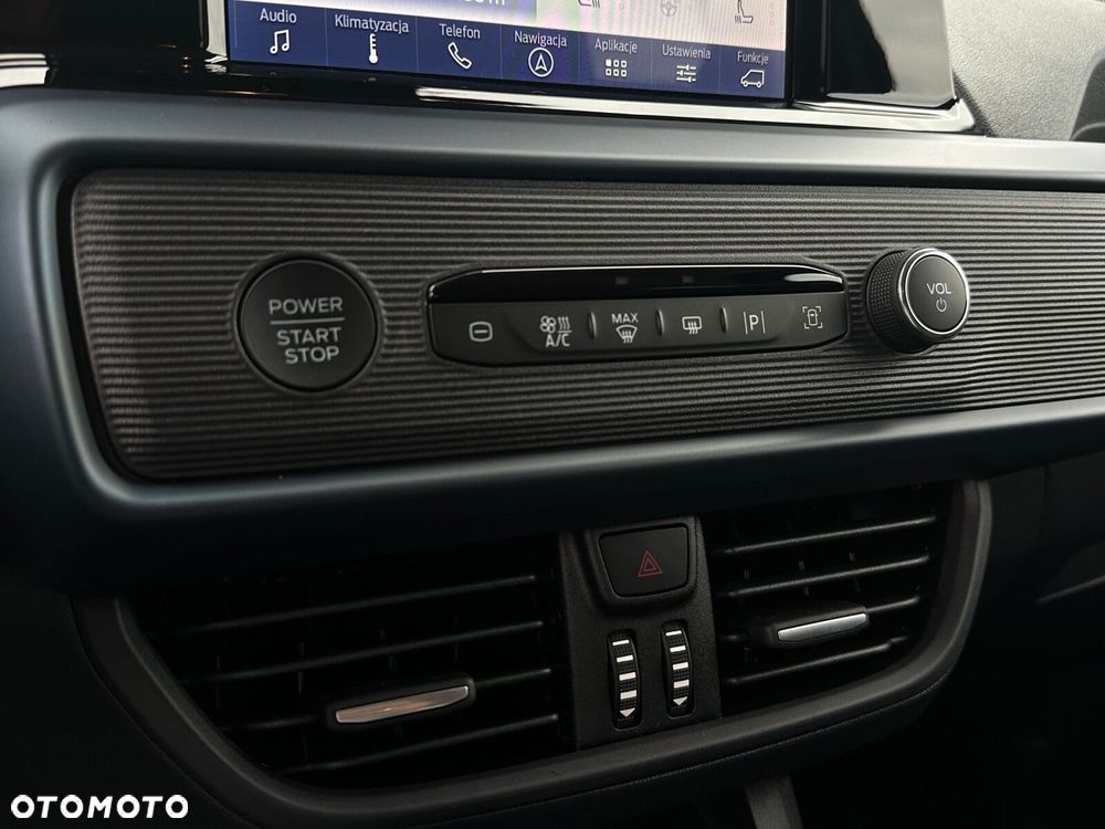 Ford Tourneo Courier - 22