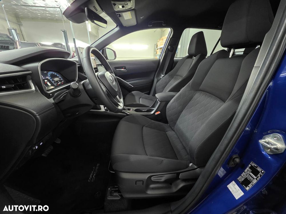 Toyota Corolla Cross - 8