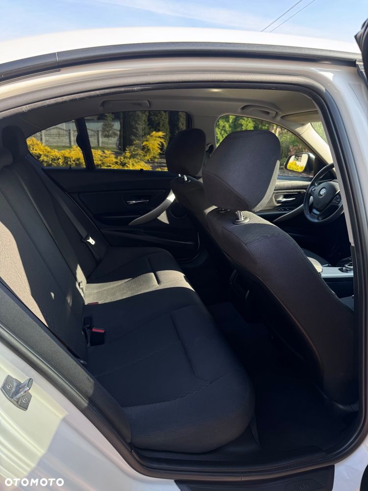 BMW Seria 3 - 13