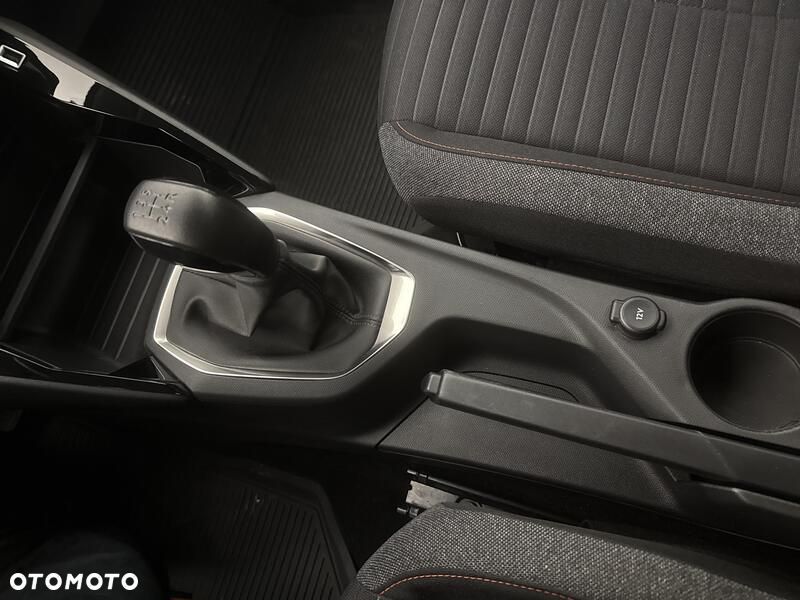 Peugeot 208 1.2 PureTech Active Pack S&S - 17