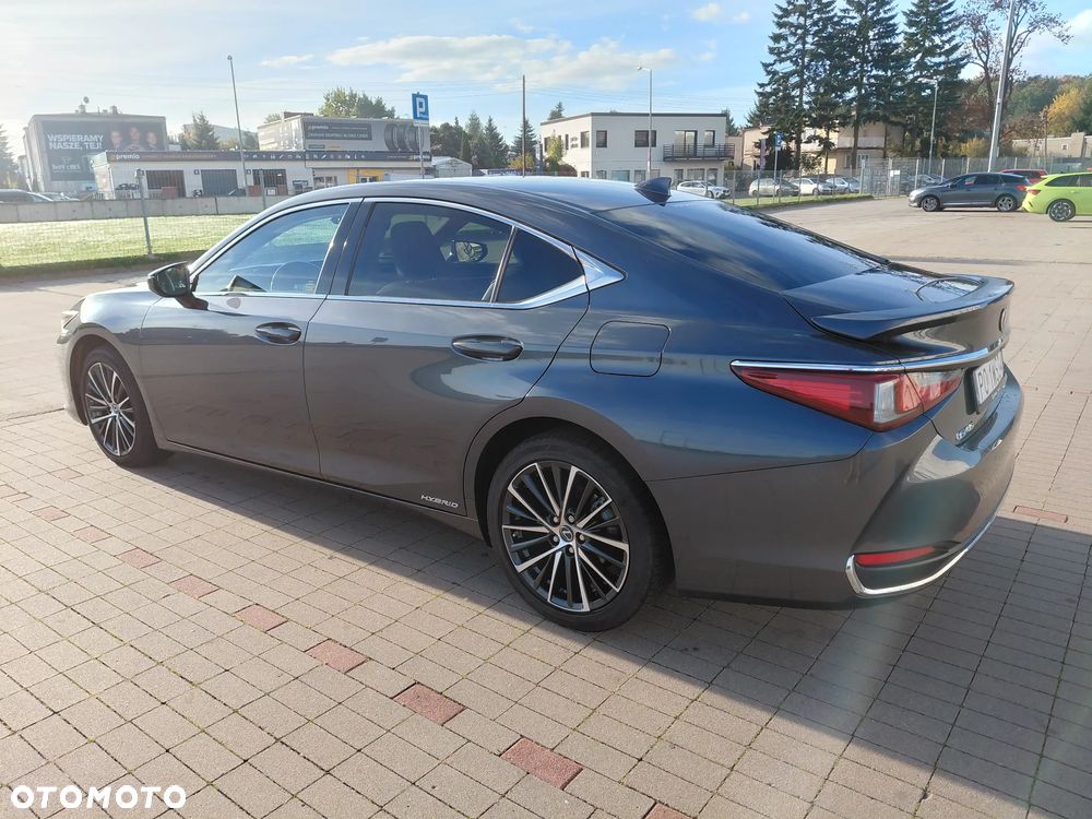 Lexus ES 300h Business Edition - 2