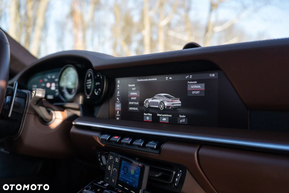 Porsche 911 Turbo S - 26