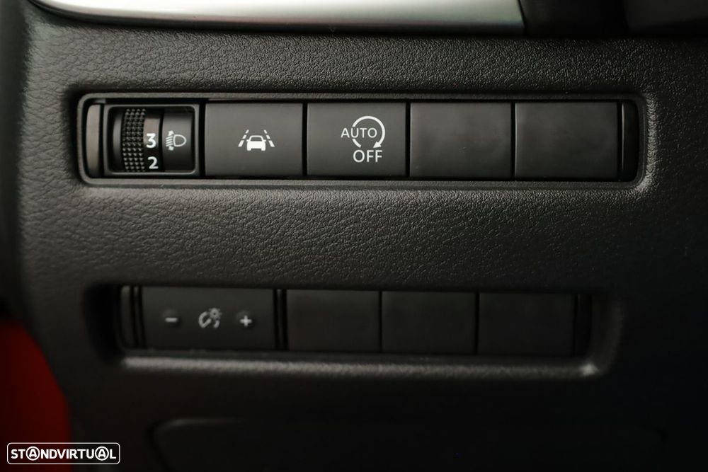 Nissan Qashqai 1.3 DIG-T N-Connecta LED - 19