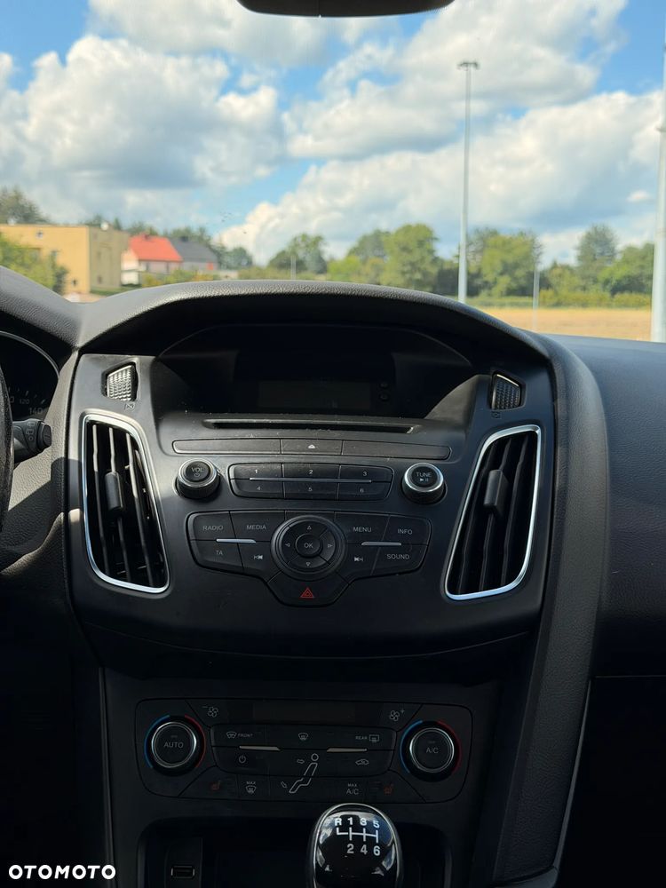 Ford Focus 1.0 EcoBoost Trend - 13