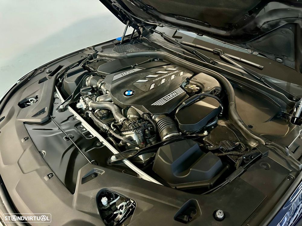 BMW M850i Gran Coupé xDrive - 52