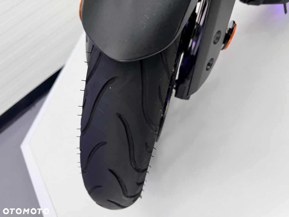 Yamaha MT - 17
