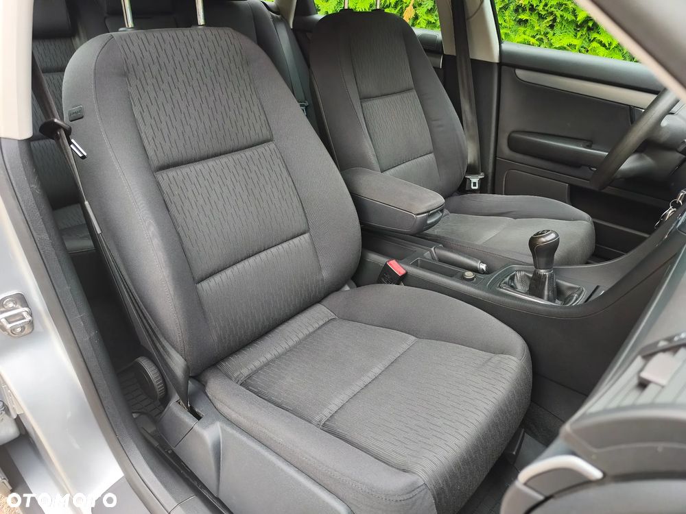 Audi A4 Avant 1.6 - 30