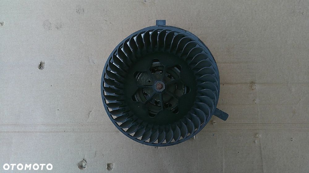 VW GOLF  5 V PLUS DMUCHAWA - 4