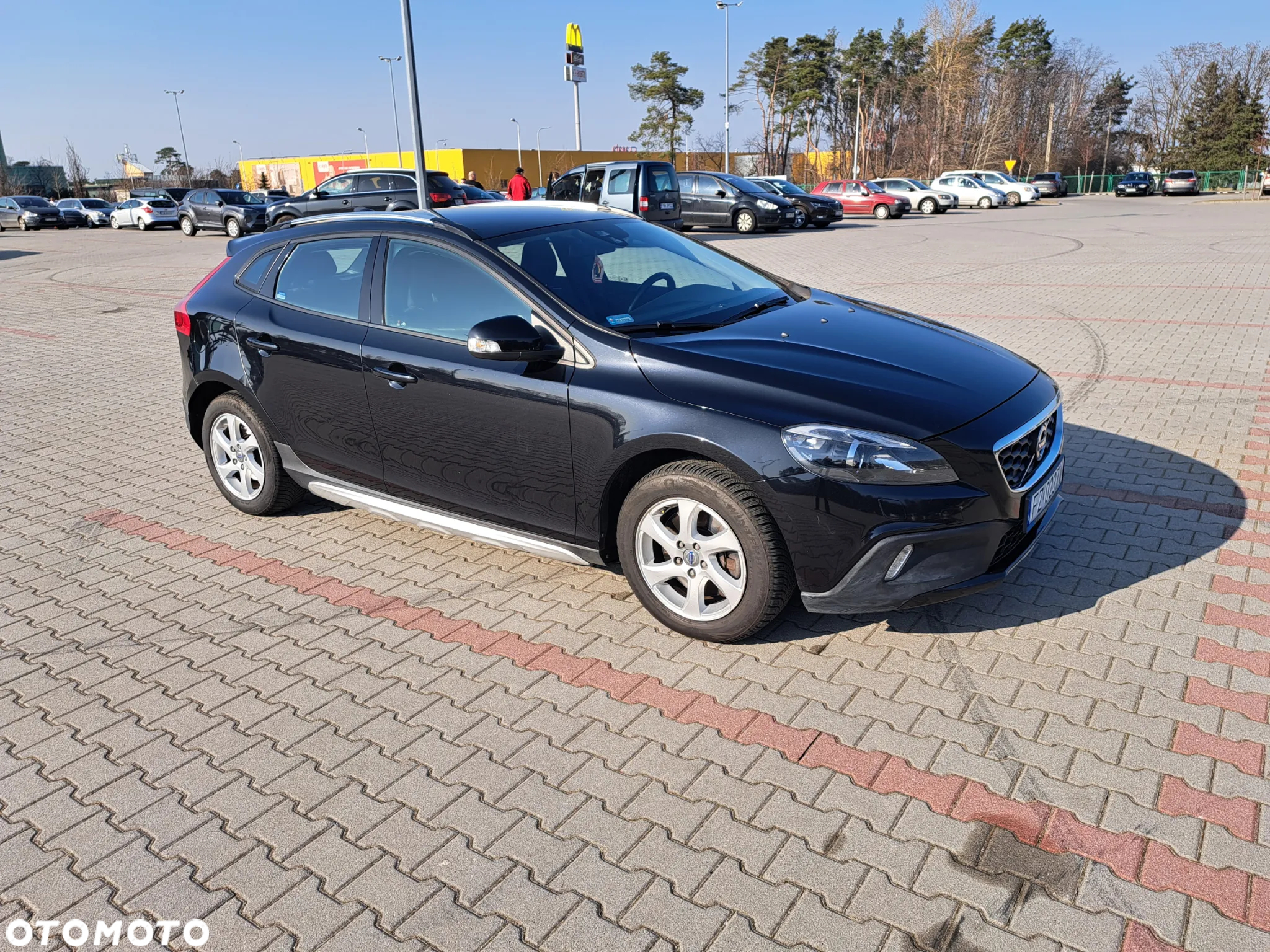 Volvo V40 Cross Country D3 Momentum - 13