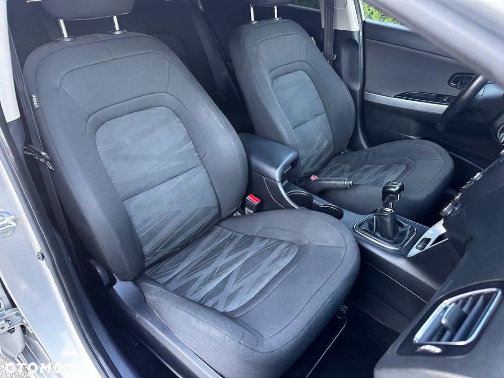 Kia Ceed 1.6 GDI Fifa World Cup Edition - 24