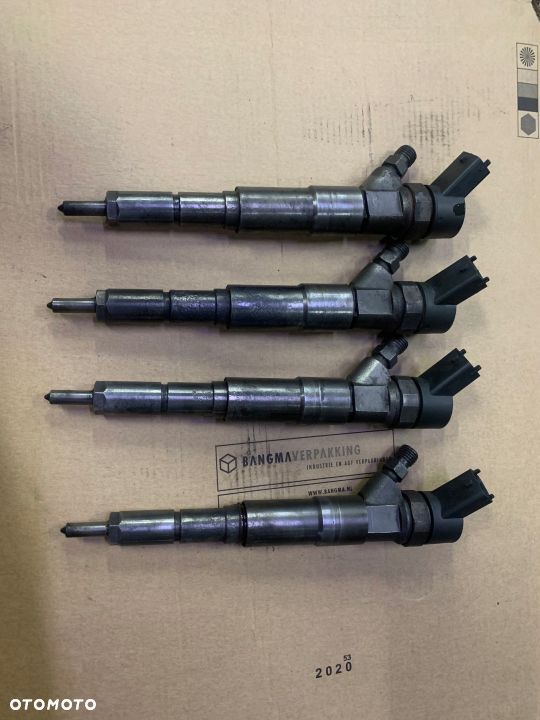 WTRYSKIWACZ 2354093 BMW E38 E39 M57 3.0d BOSCH - 1