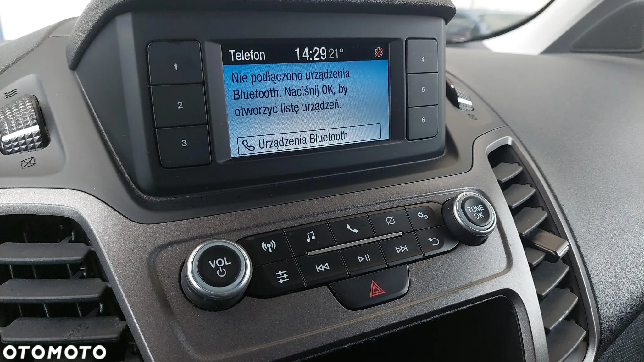 Ford CONNECT - 26