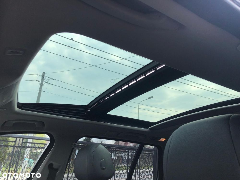 BMW Seria 5 520d Luxury Line - 9