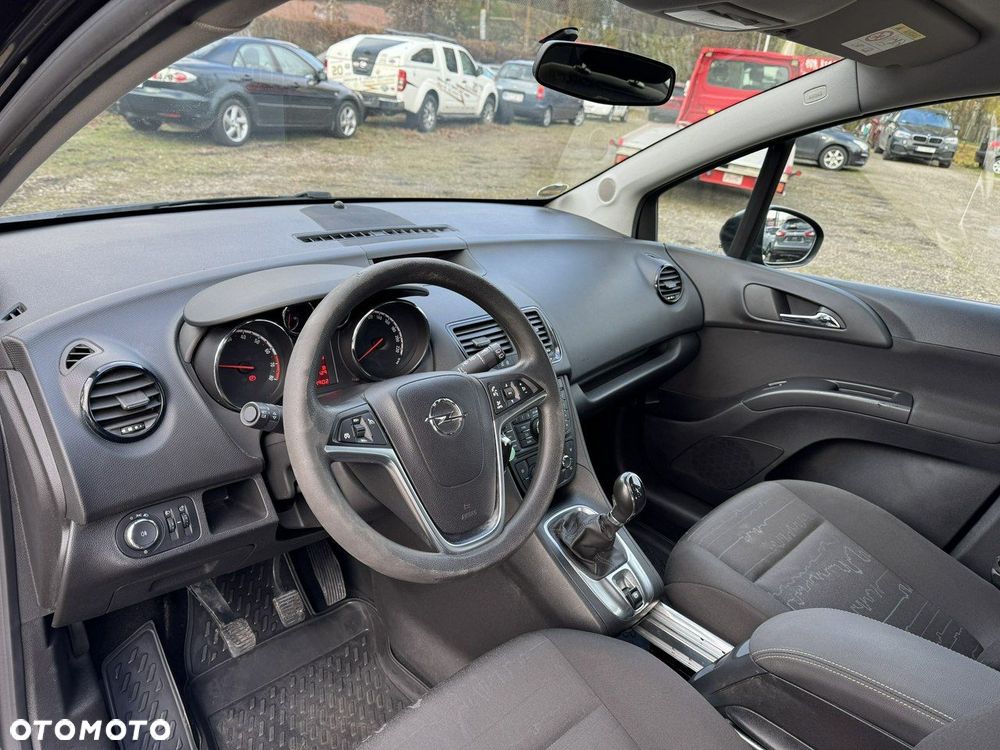 Opel Meriva - 26
