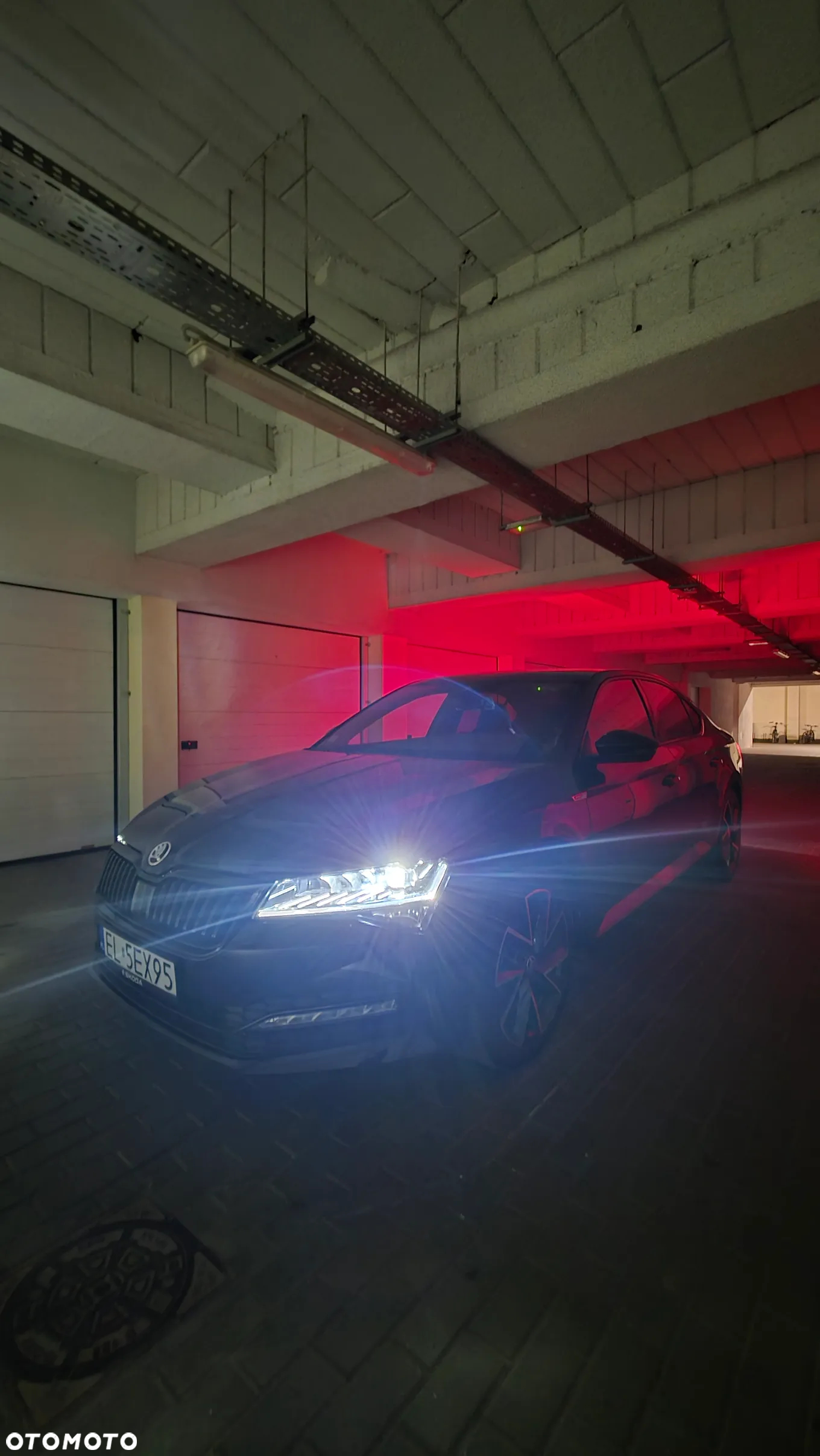 Skoda Superb 2.0 TSI Sportline DSG - 35