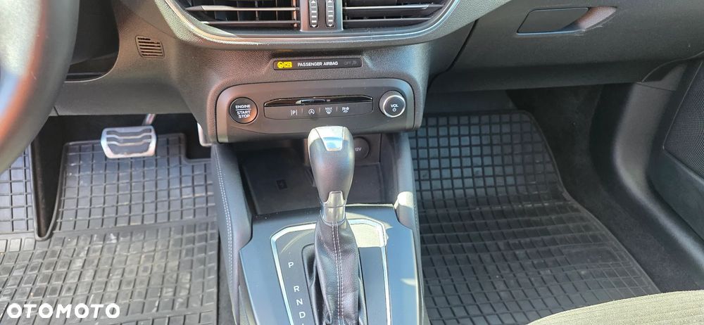 Ford Focus 1.0 EcoBoost mHEV Titanium Style - 11
