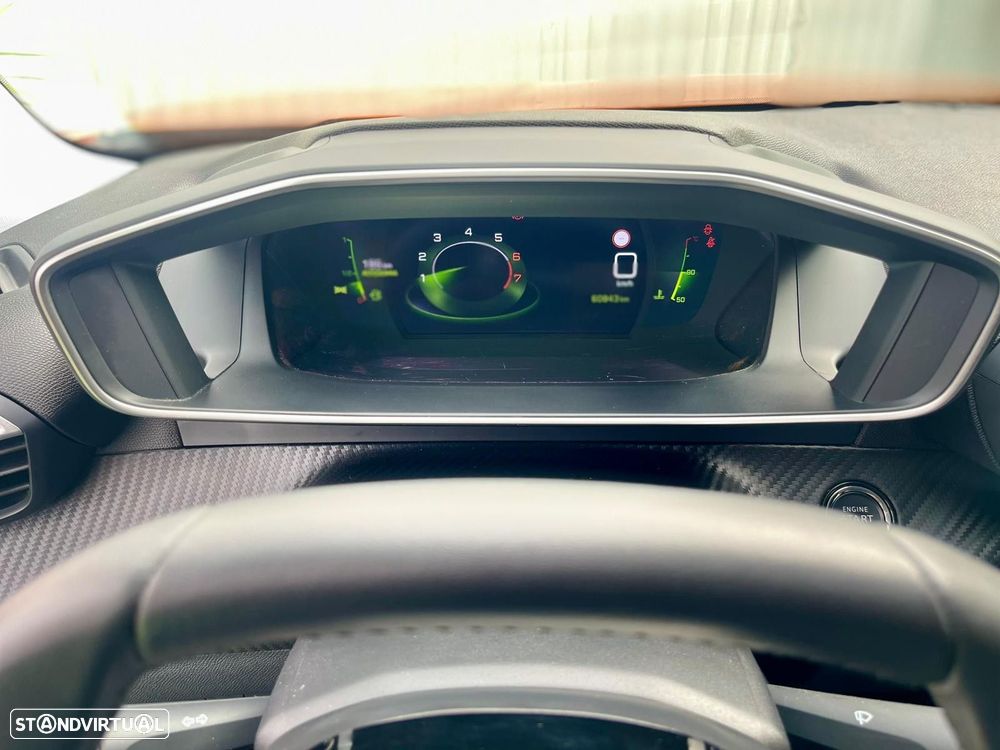 Peugeot 2008 1.2 PureTech Allure Pack - 20