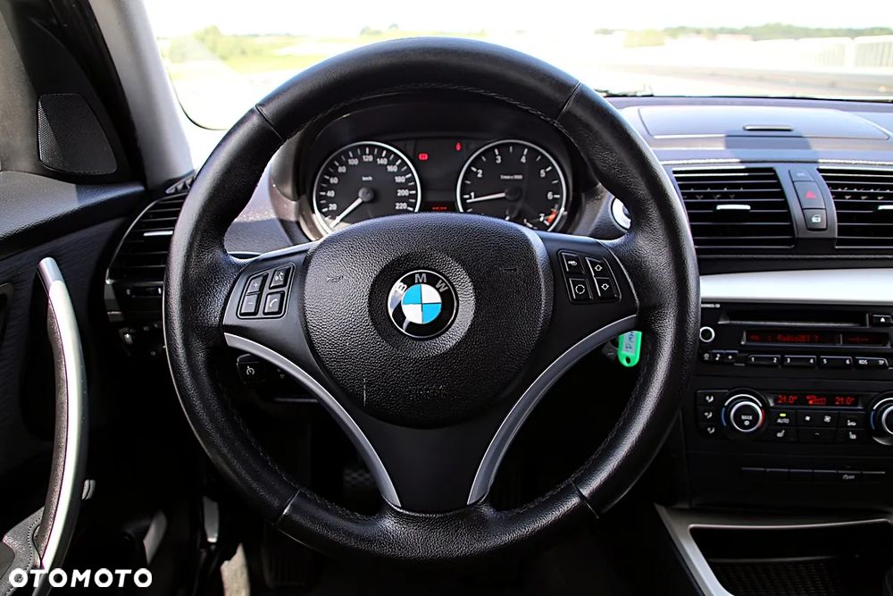 BMW Seria 1 116i Edition Sport - 30