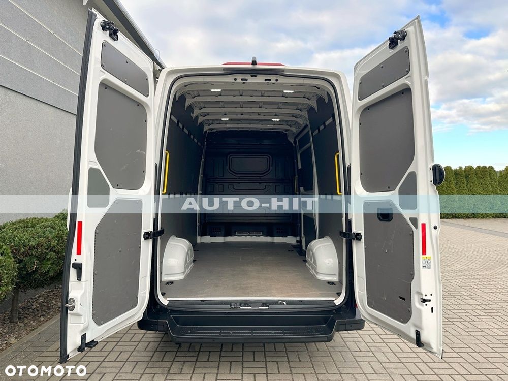 Volkswagen Crafter - 12