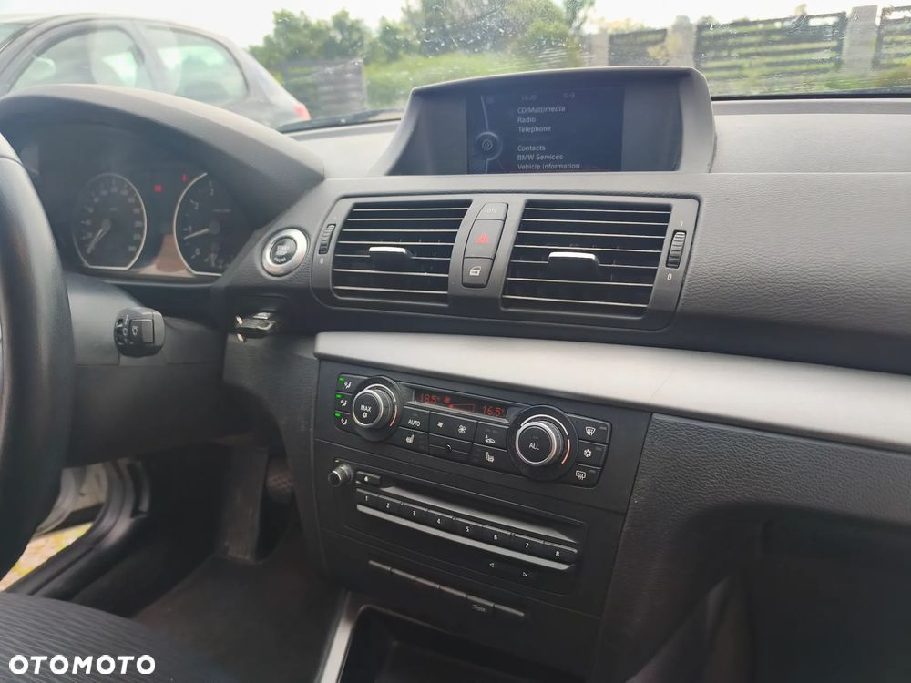 BMW Seria 1 - 24