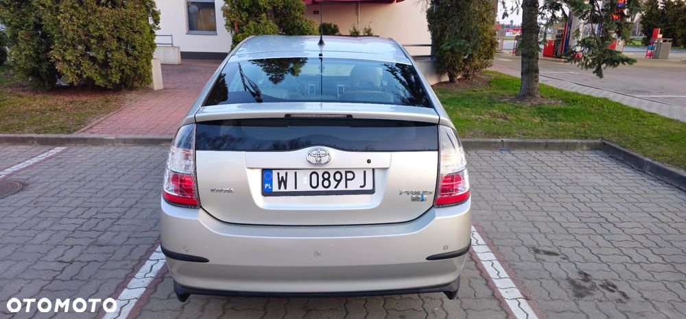 Toyota Prius - 2