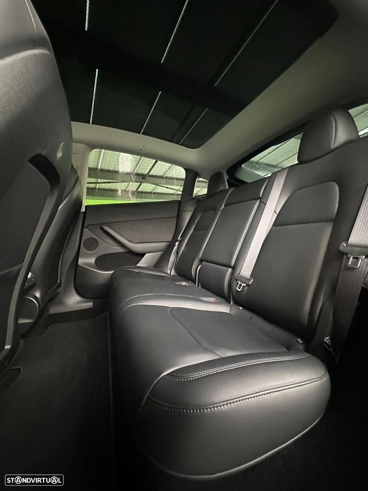 Tesla Model Y Tração Traseira - 24