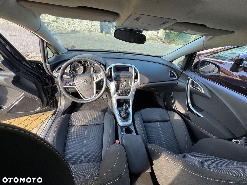 Opel Astra 1.6 T Sport - 11