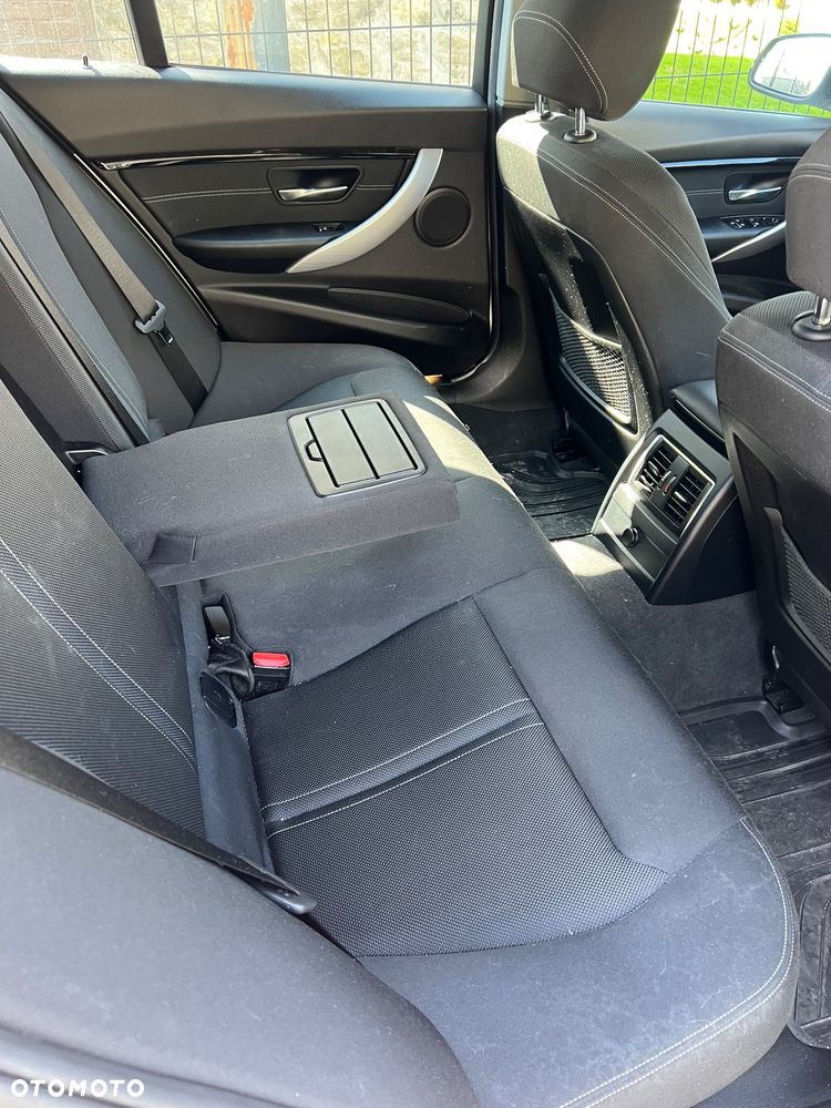 BMW Seria 3 320d Sport Line sport - 15