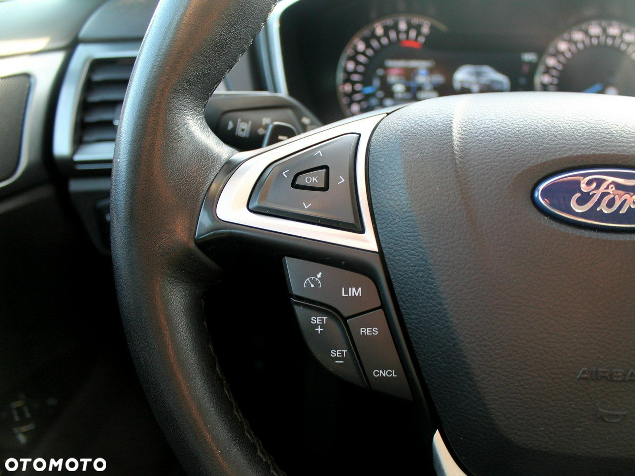 Ford Mondeo - 10
