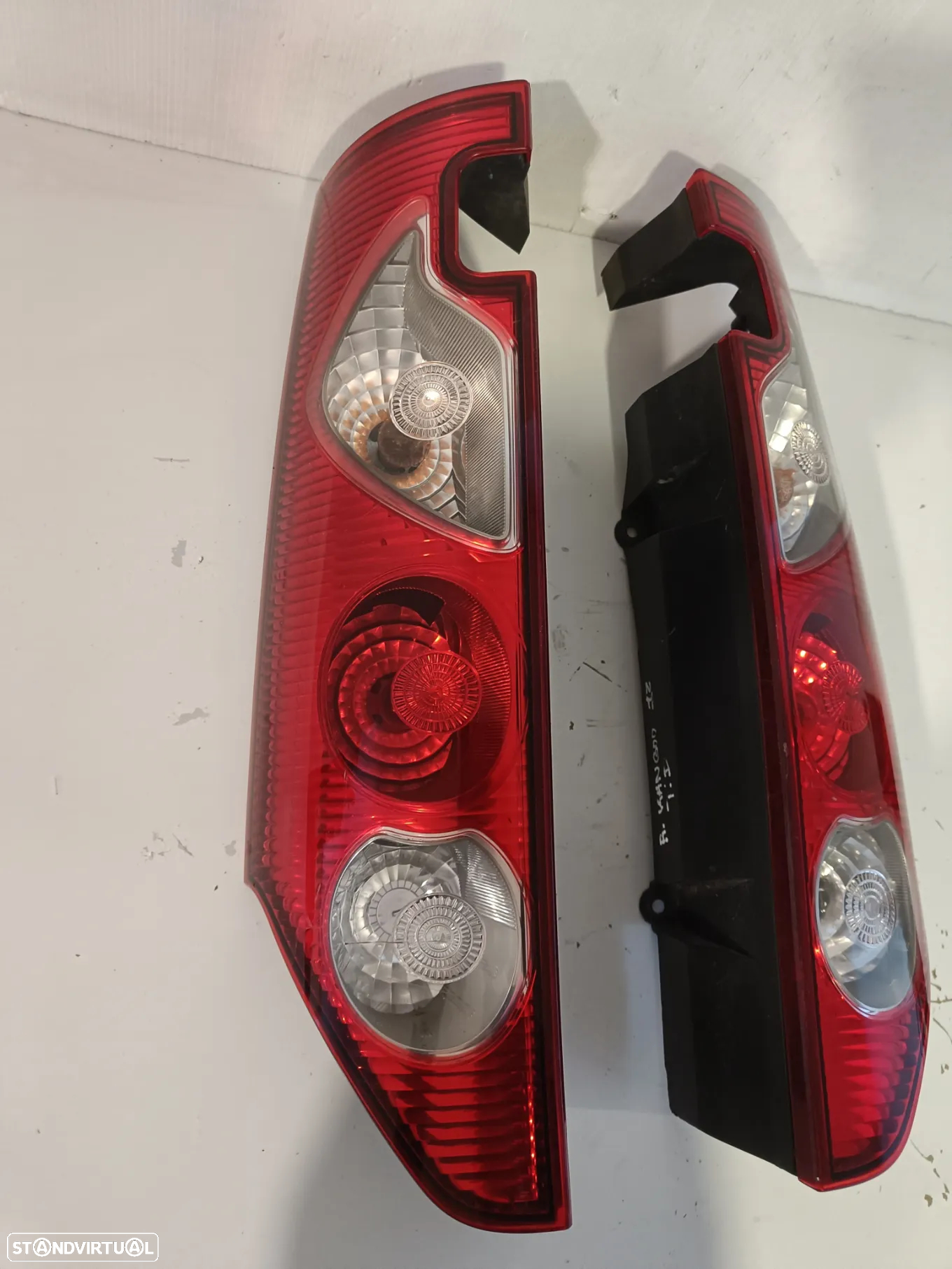 Farol farolim Renault Kangoo 2010 - 2