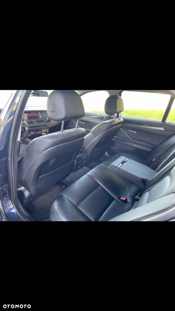 BMW Seria 5 530d xDrive - 10