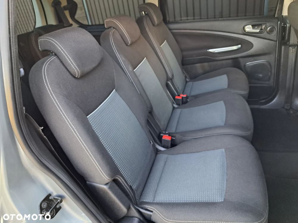 Ford Galaxy 2.0 FF Titanium - 28