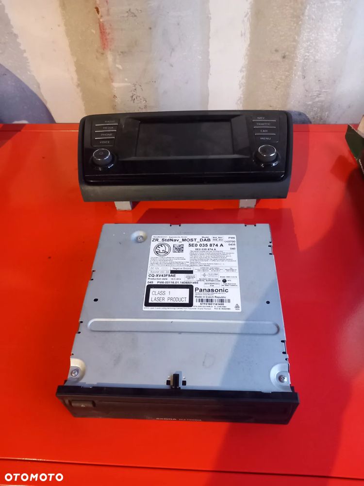 Czytnik Kart wyświetlacz Skoda Octavia 3 - 1