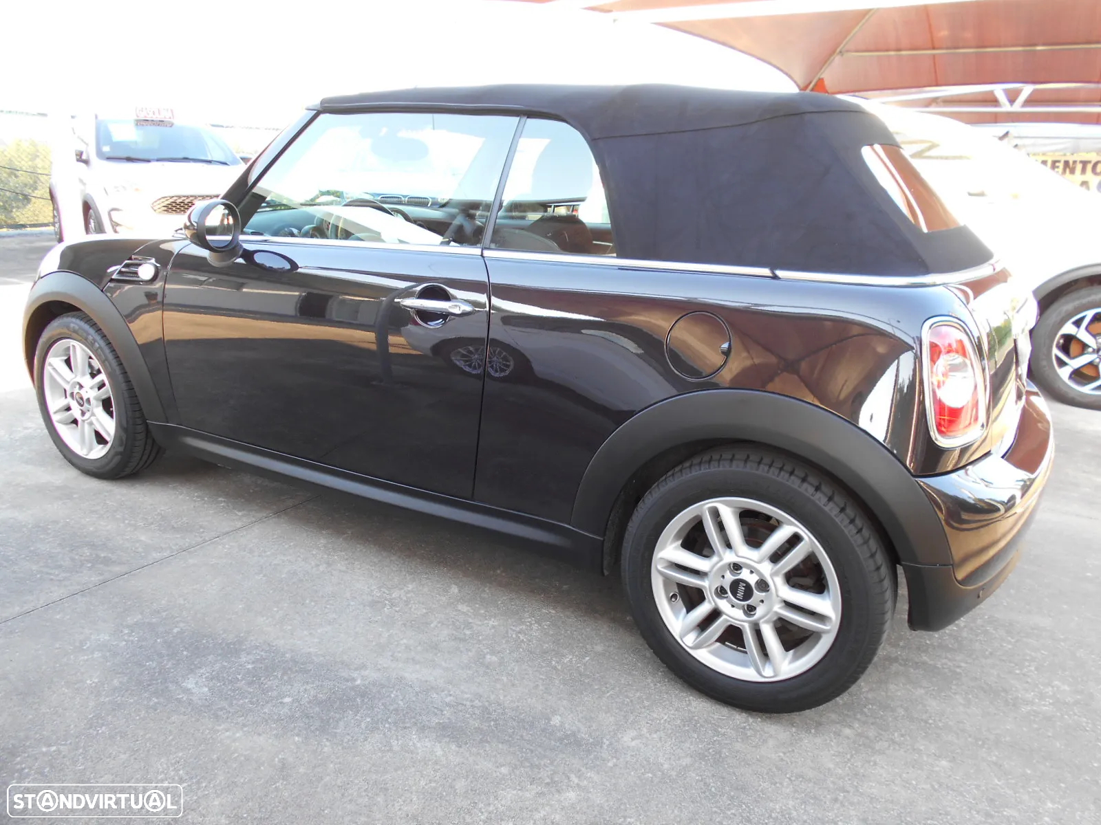 MINI Cabrio Cooper D - 8