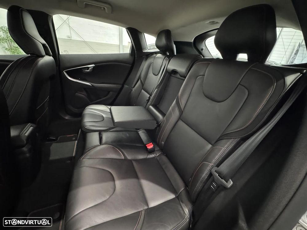 Volvo V40 Cross Country 2.0 D3 Volvo Ocean Race - 27