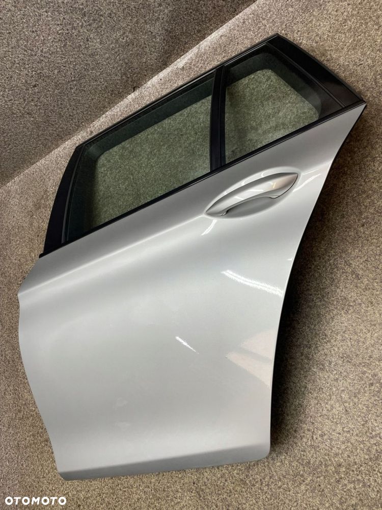 Drzwi szyba klamka lewy tyl BMW F11 kombi 354 srebrne 150 umAl ładne - 9