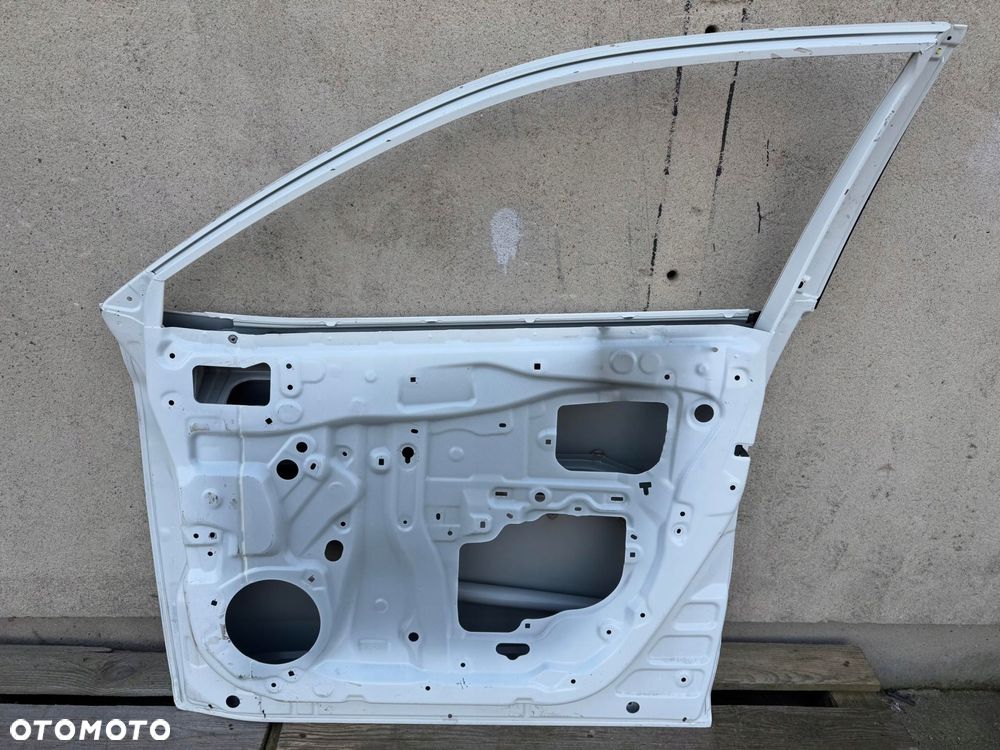 drzwi przod przednie prawe toyota corolla cross 2022- bardzo ladne - 7