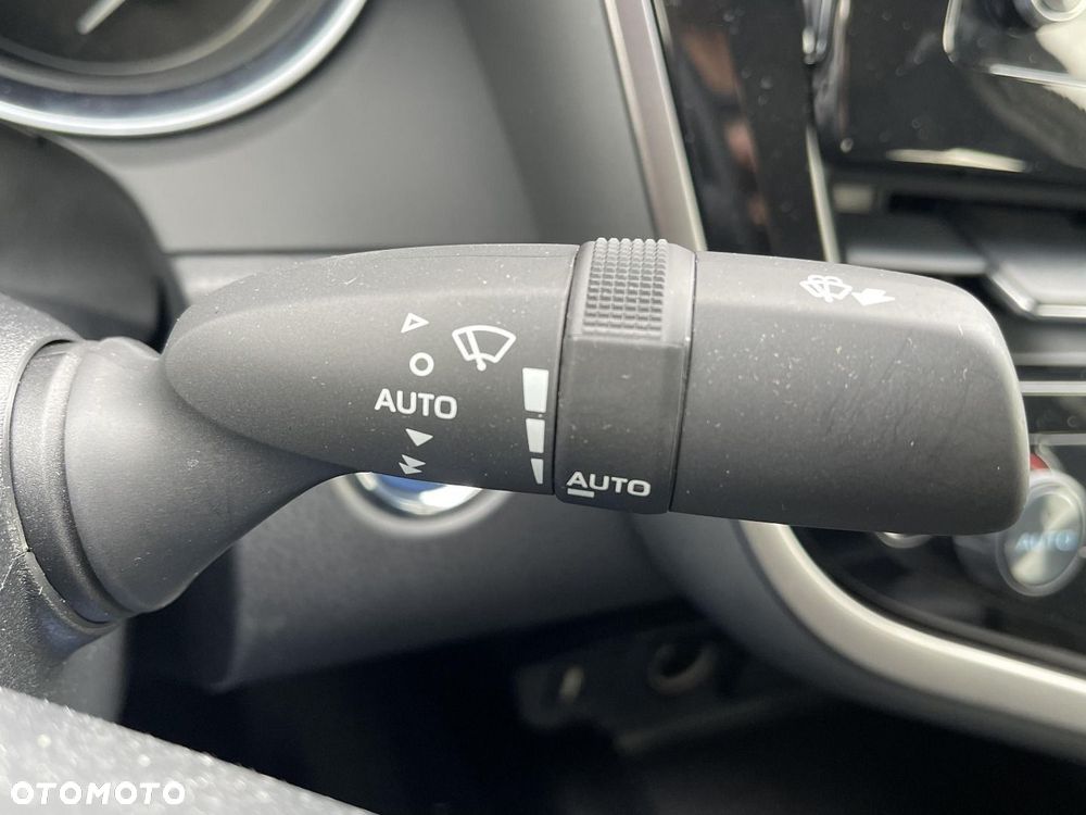 Toyota Camry - 16