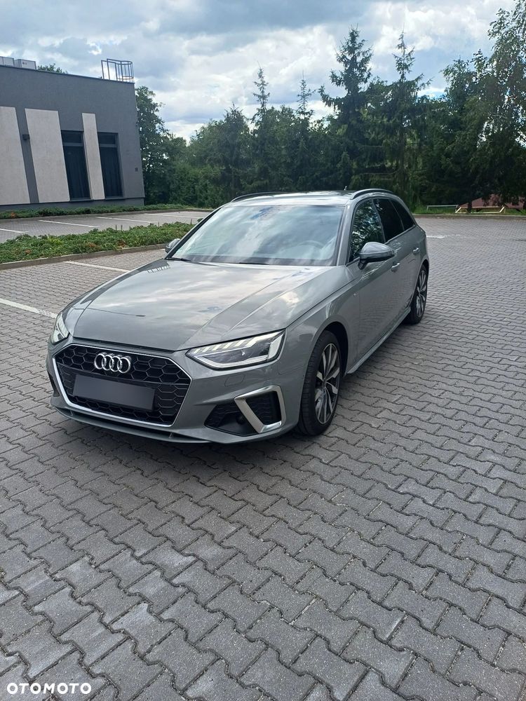 Audi A4 Avant - 16
