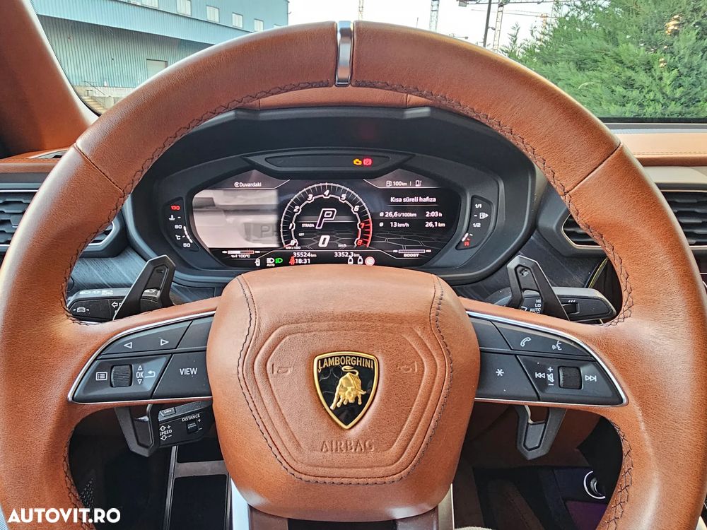 Lamborghini URUS - 9