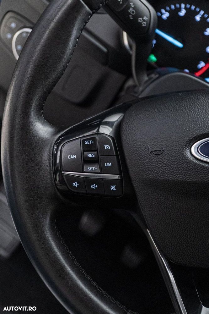 Ford Focus 1.0 EcoBoost Titanium - 18