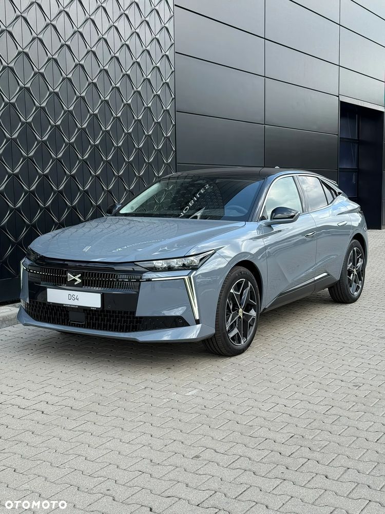 DS Automobiles DS 4