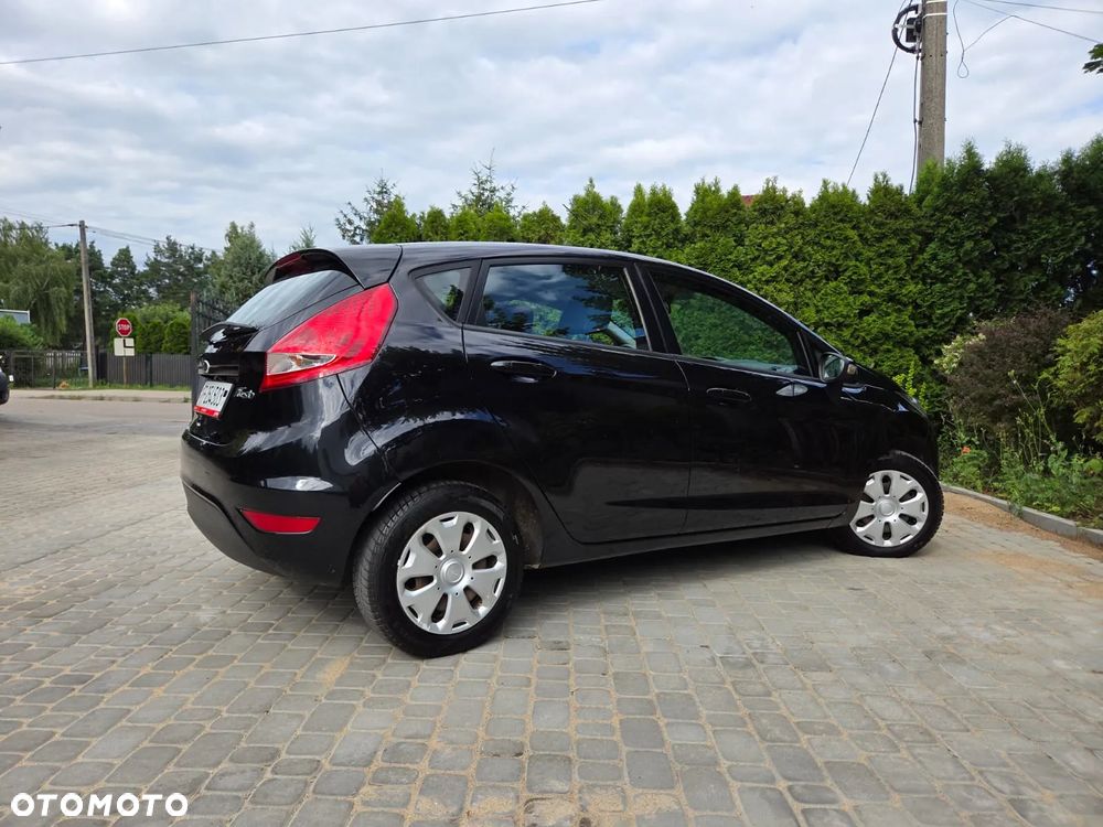 Ford Fiesta 1.25 Trend - 13