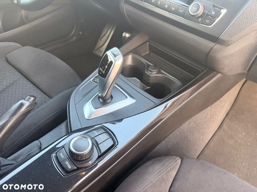 BMW Seria 1 116i Sport Line - 18