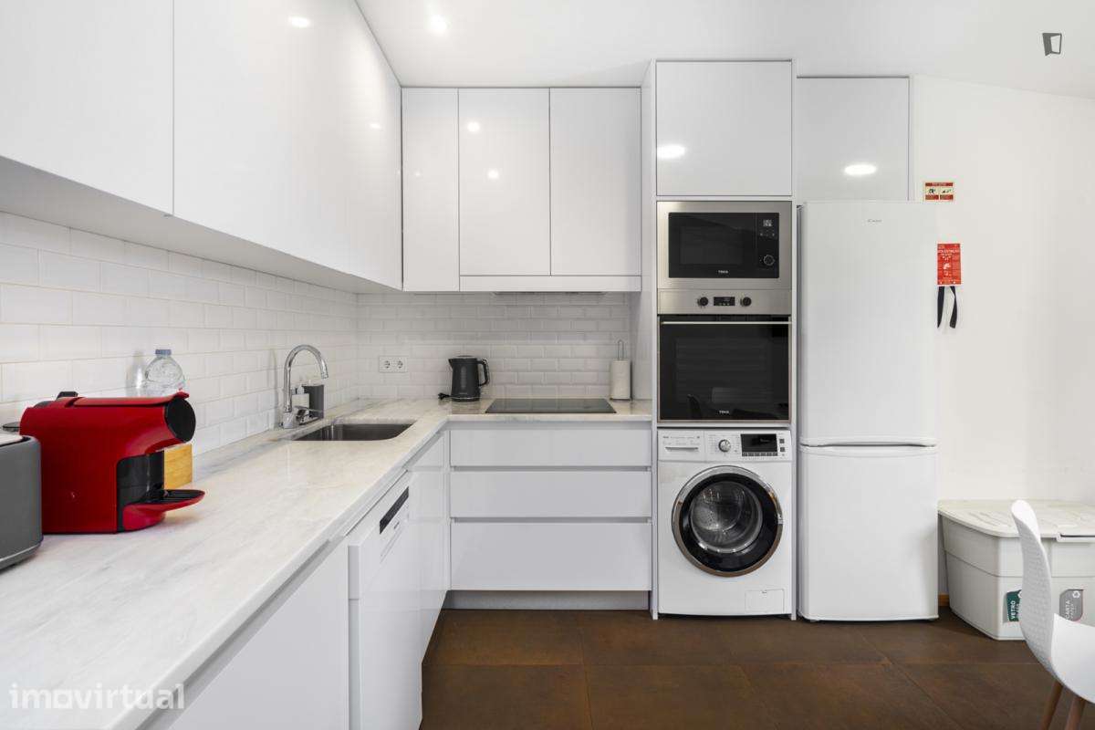 Quarto - localizado em Saldanha Lisbon - Grande imagem: 5/7