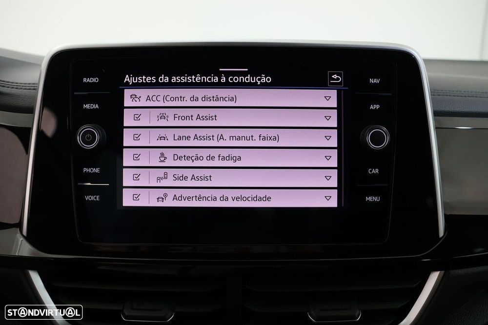 VW T-Roc 2.0 TDI R-Line DSG - 28