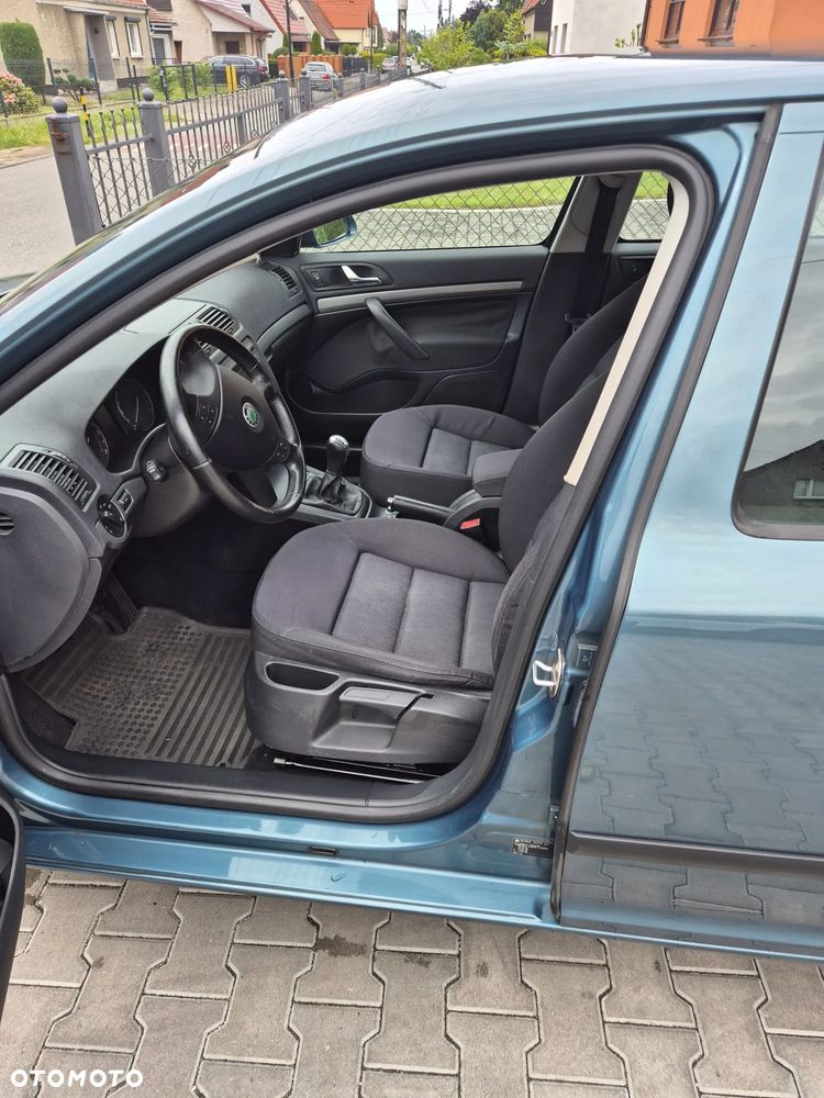 Skoda Octavia 2.0 TDI DPF Elegance - 18